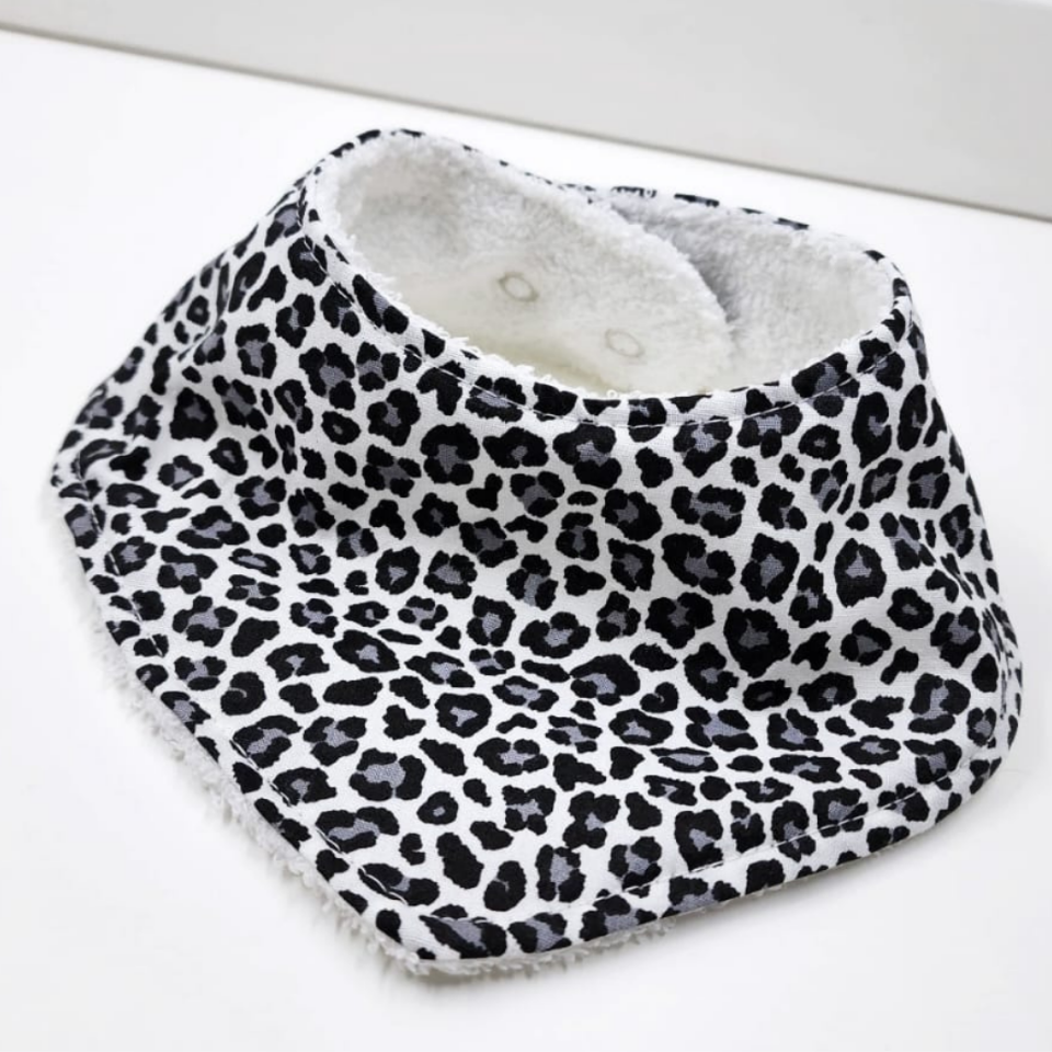 Le Petit Dodo Black Leopar %100 Pamuk El Yapımı Bebek Salya Önlüğü – 0‑24 Ay