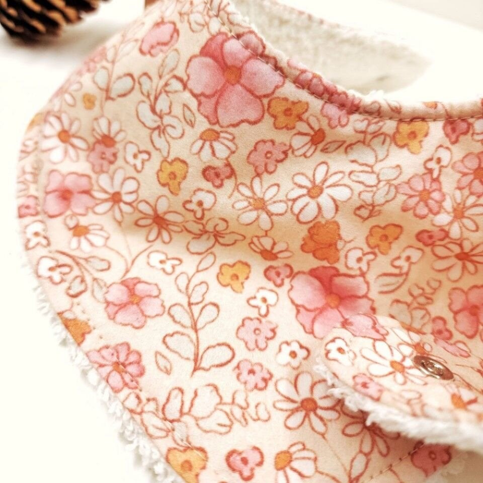 Bernice %100 Pamuk El Yapımı Bebek Salya Önlüğü – 0‑24 Ay