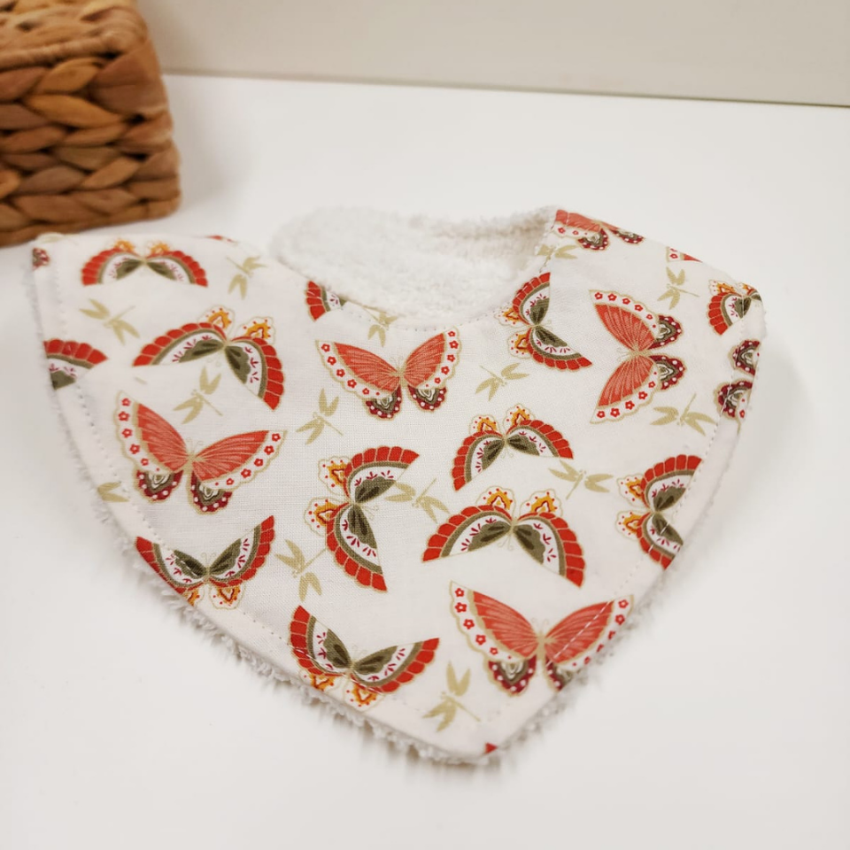 Le Petit Dodo Butterfly  %100 Pamuk Mama Önlüğü – 0‑24 Ay El Yapımı, Emici ve Yumuşak