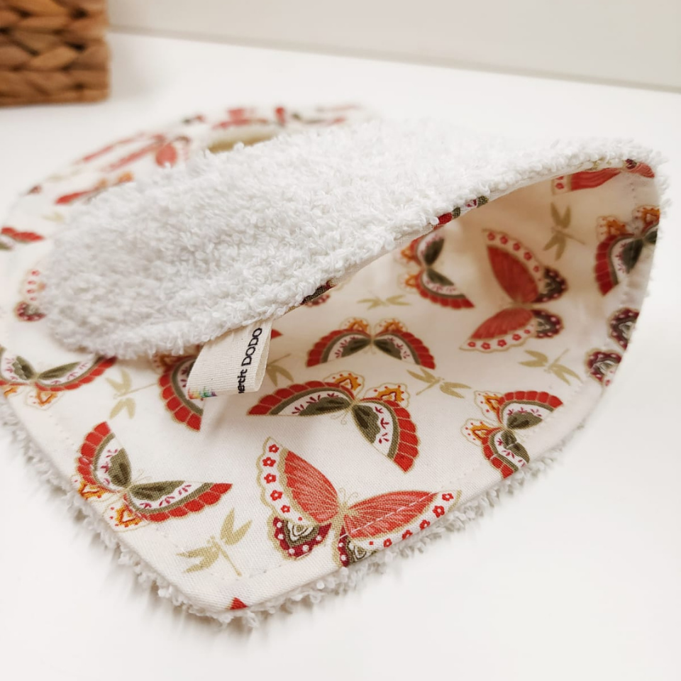 Butterfly  %100 Pamuk Mama Önlüğü – 0‑24 Ay El Yapımı, Emici ve Yumuşak