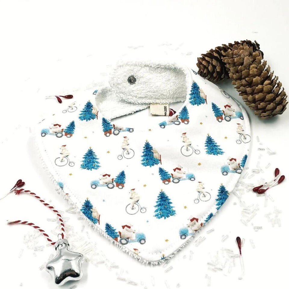 Yeni Yıl  %100 Pamuk Mama Önlüğü – 0‑24 Ay El Yapımı, Emici ve Yumuşak