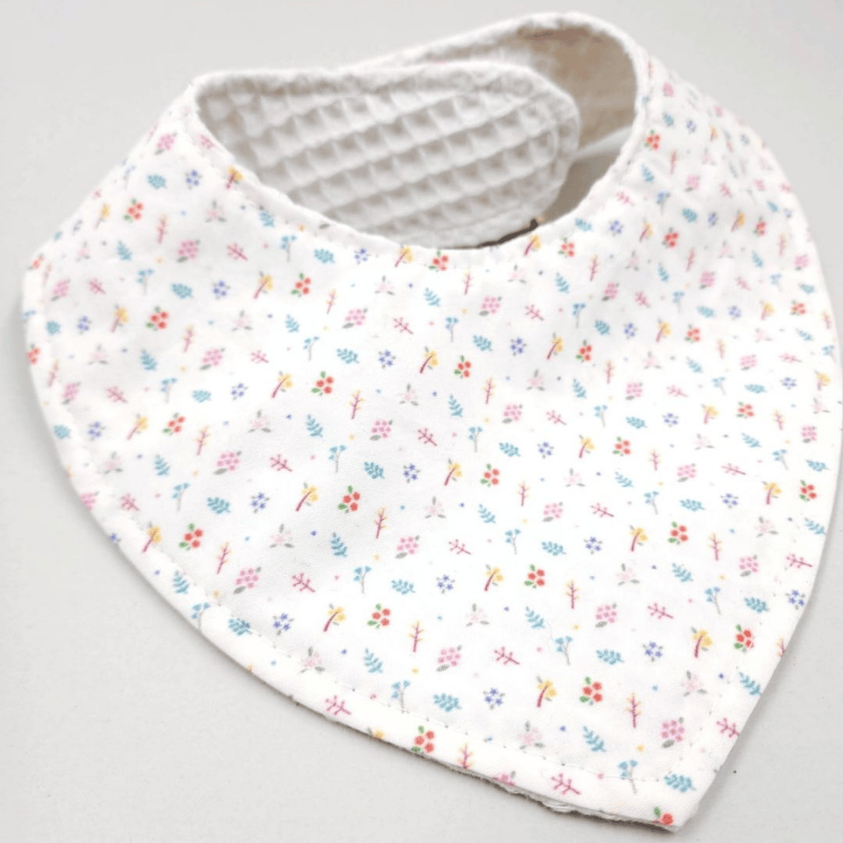 Le Petit Dodo Liana %100 Pamuk Mama Önlüğü – 0‑24 Ay El Yapımı, Emici ve Yumuşak