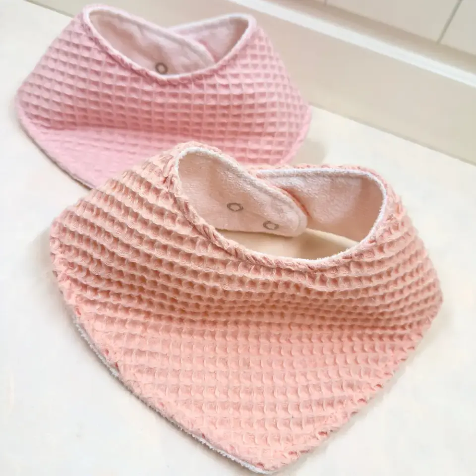 Le Petit Dodo 2'li Su Geçirmez Pembe Somon Bebek Salya Önlüğü