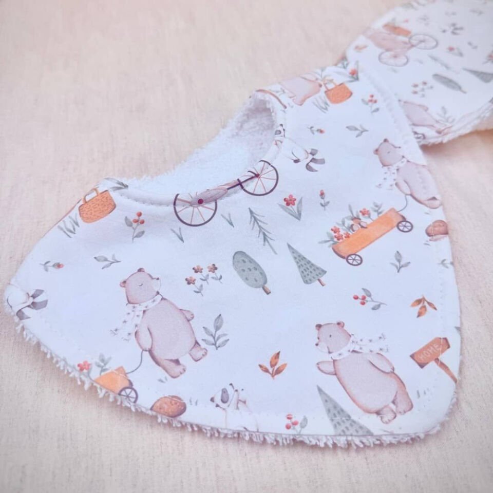 Barney %100 Pamuk Mama Önlüğü – 0‑24 Ay El Yapımı, Emici ve Yumuşak