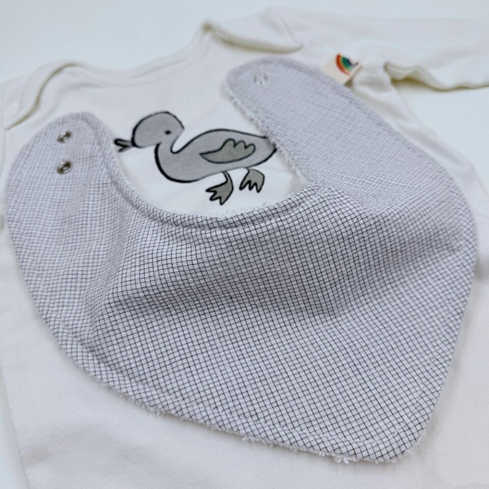 Leo %100 Pamuk El Yapımı Bebek Salya Önlüğü – 0‑24 Ay