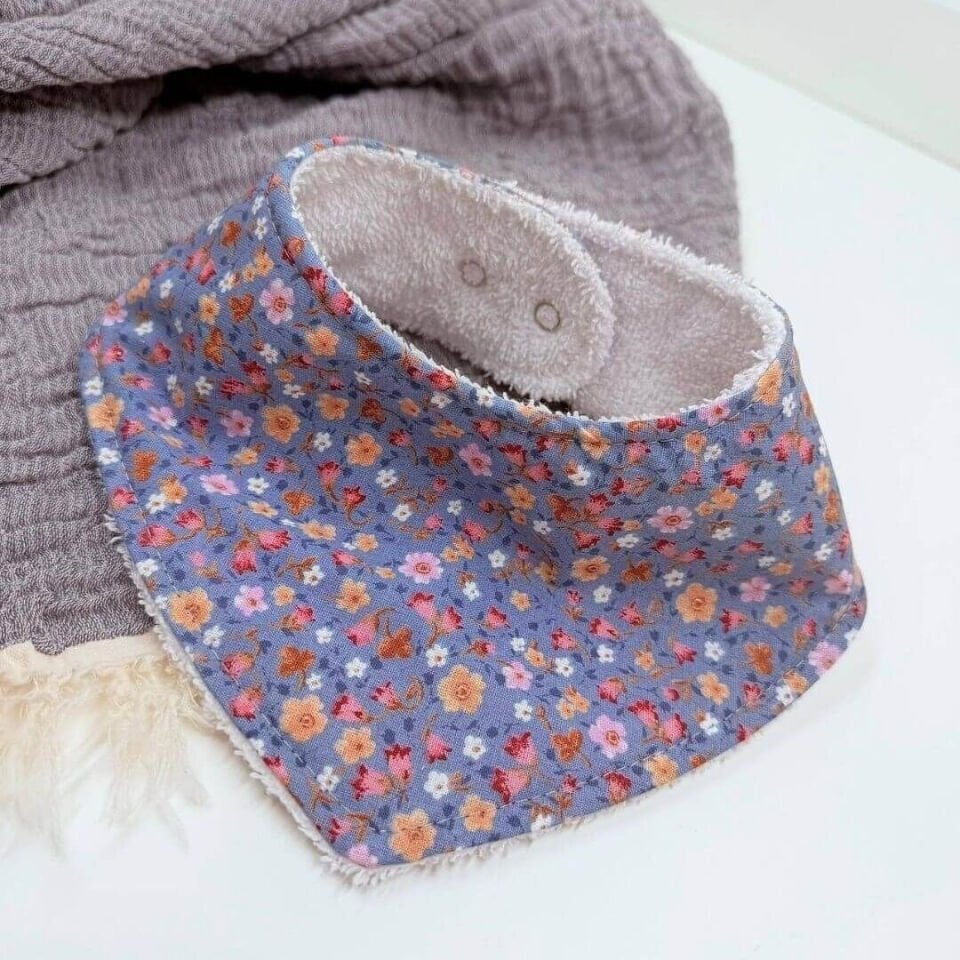 Claire %100 Pamuk El Yapımı Bebek Salya Önlüğü – 0‑24 Ay